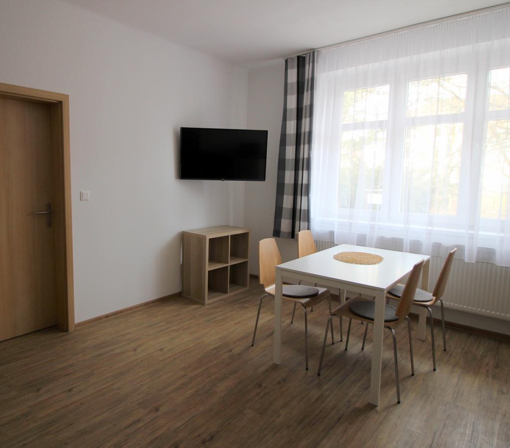 Apartmany Na Sadech Trebon Bagian luar foto