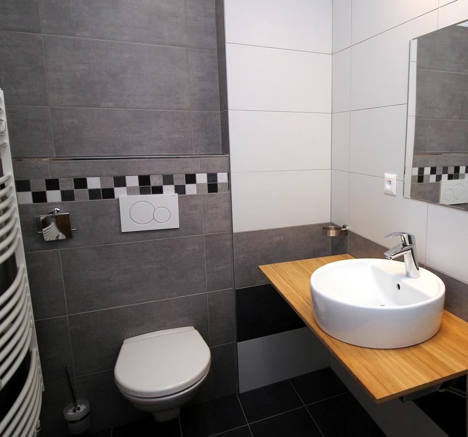 Apartmany Na Sadech Trebon Bagian luar foto