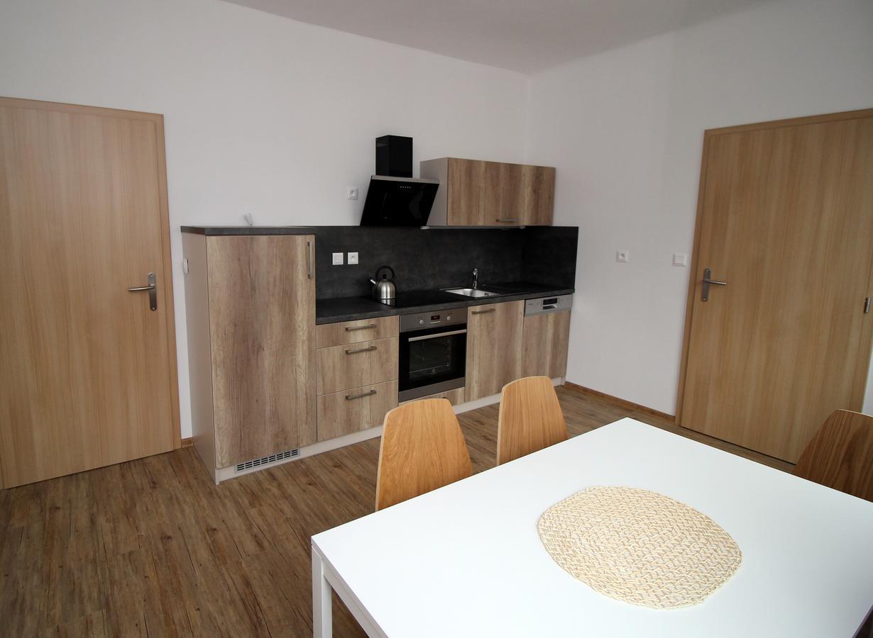 Apartmany Na Sadech Trebon Bagian luar foto